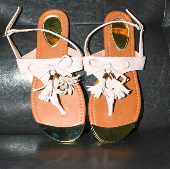 Victoria K Shoes - Pink and gold sandals